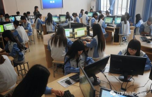 电子商务专业算管理学吗