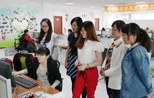 女生选电子商务专业就业难吗
